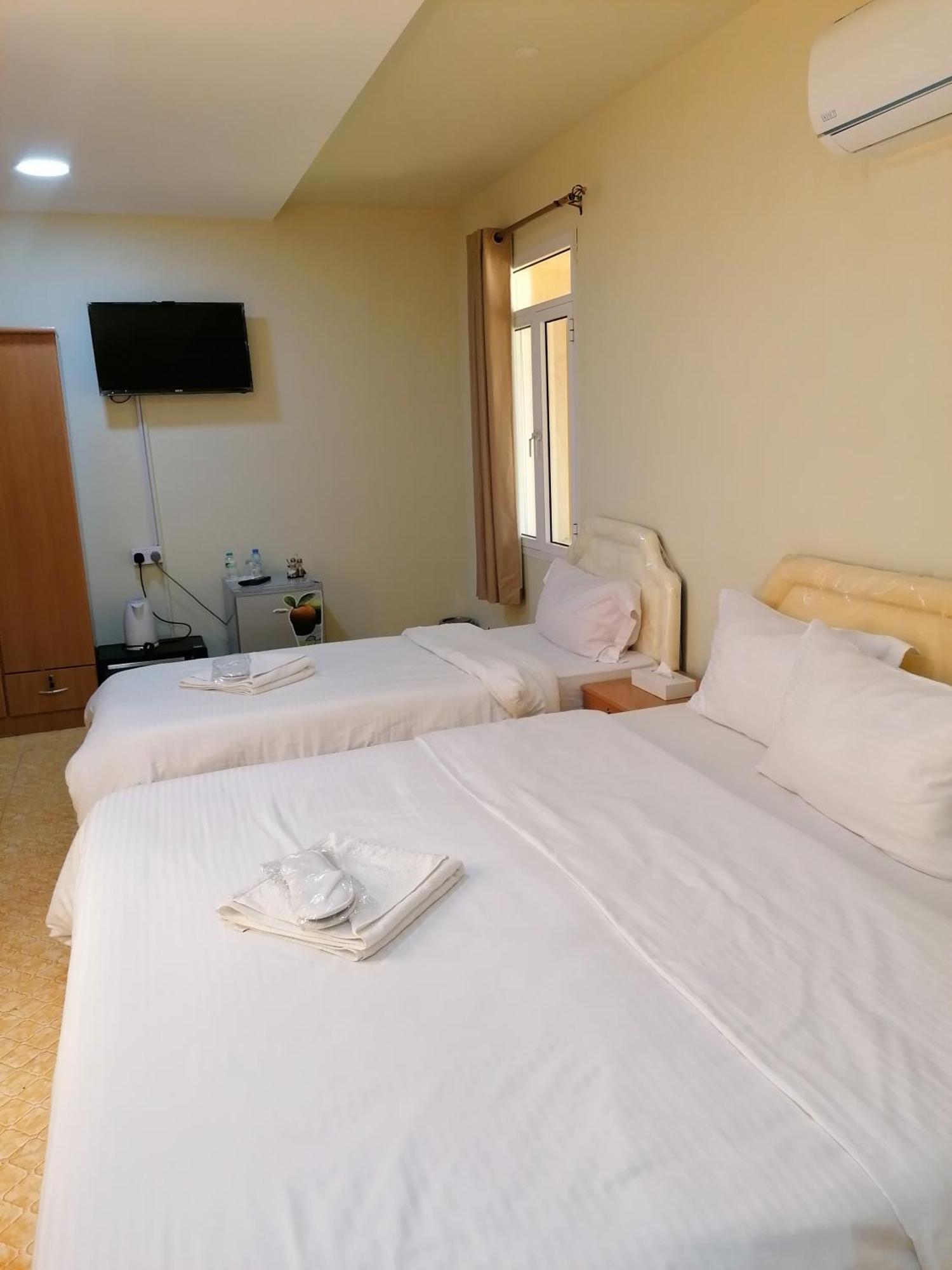 Alshumukh Guesthouse Al Ghalilah Chambre photo