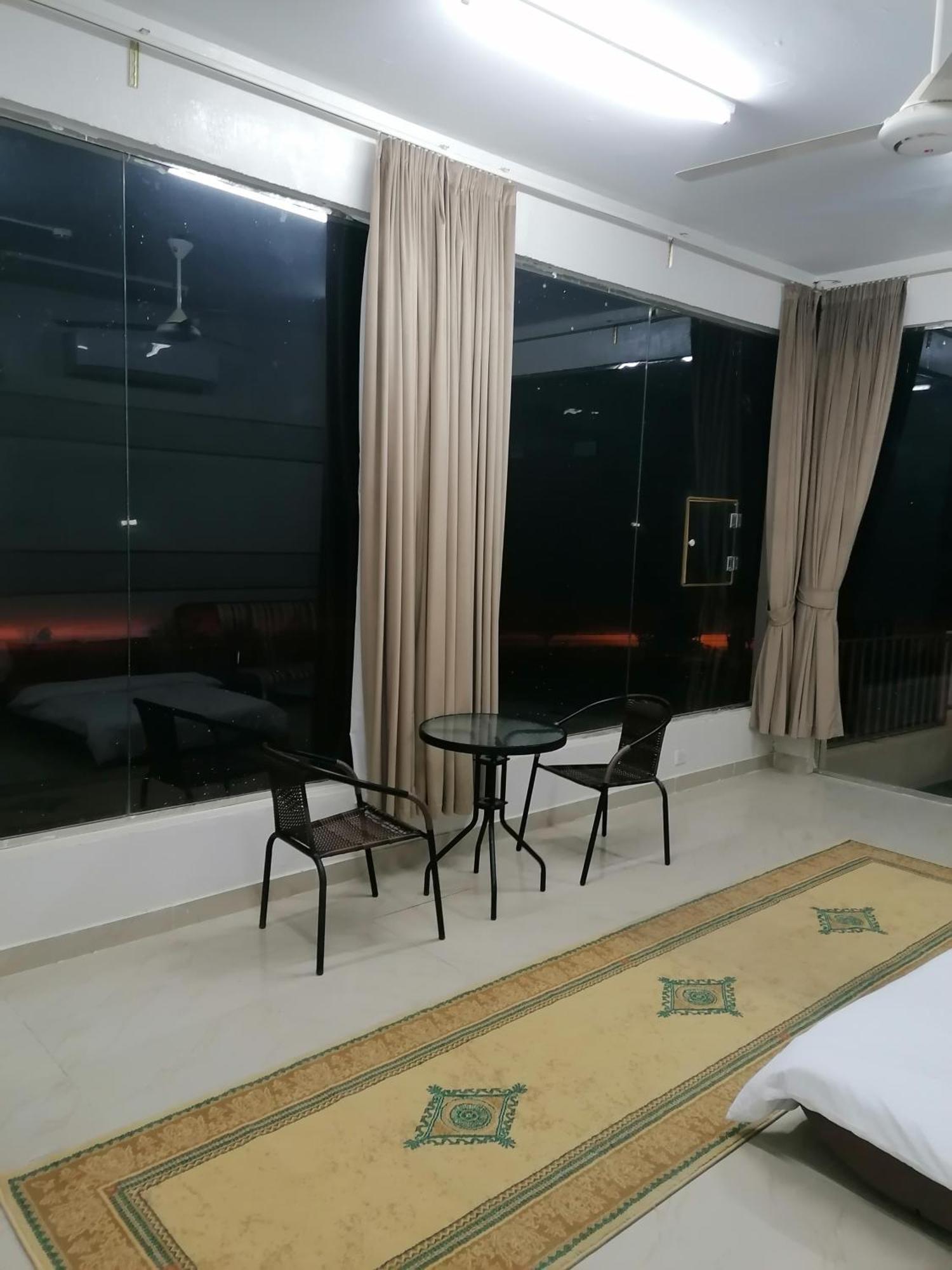 Alshumukh Guesthouse Al Ghalilah Chambre photo