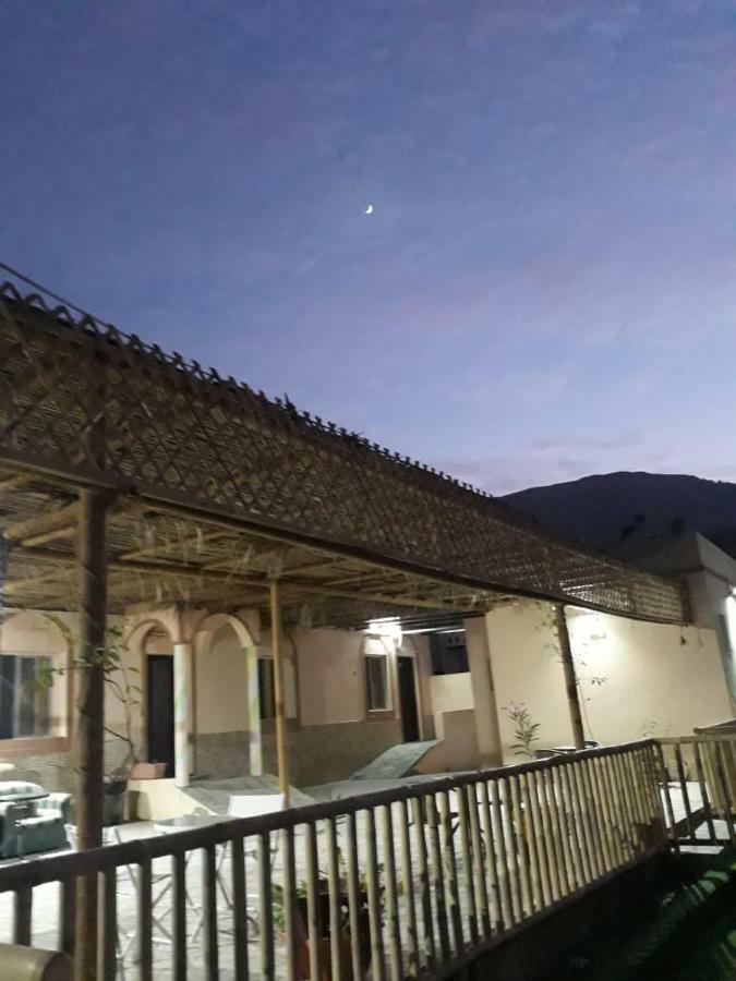 Alshumukh Guesthouse Al Ghalilah Extérieur photo